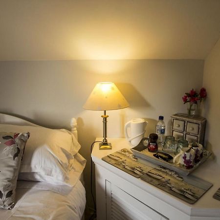 Fern Lodge Guesthouse Hythe  Bagian luar foto