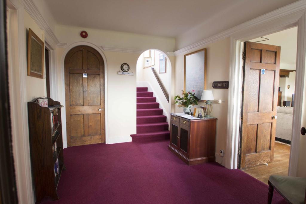 Fern Lodge Guesthouse Hythe  Bagian luar foto