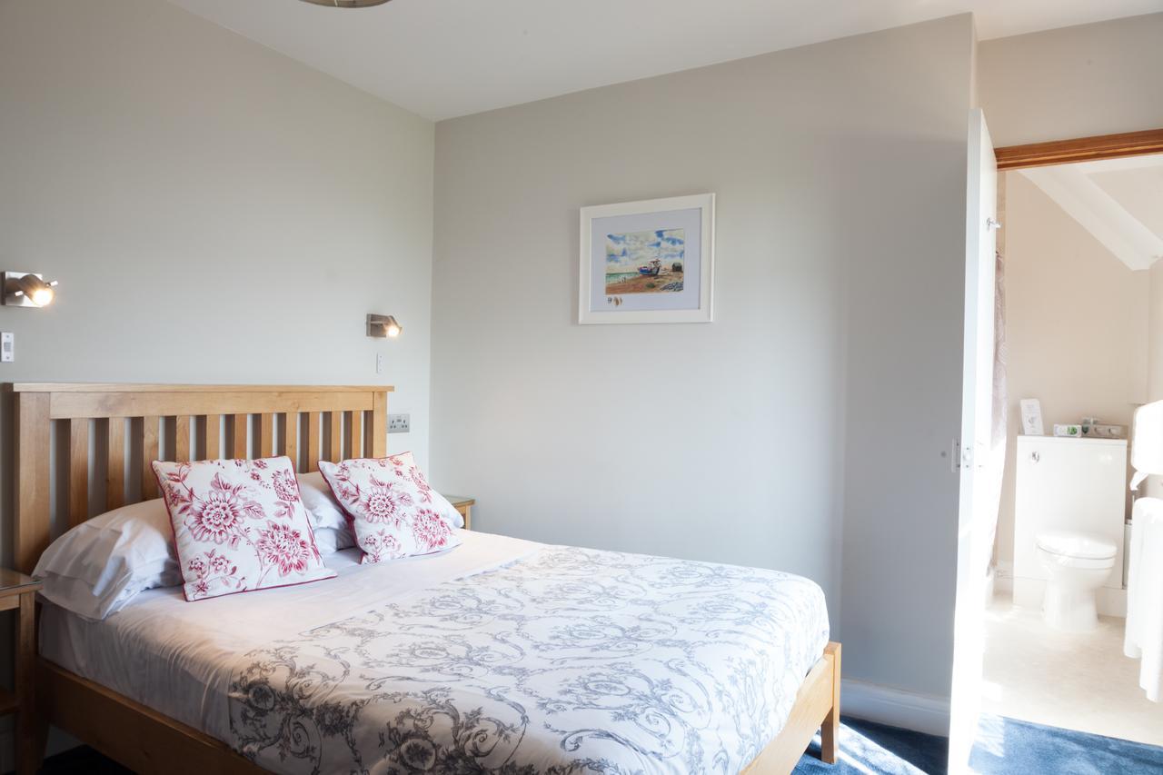 Fern Lodge Guesthouse Hythe  Bagian luar foto
