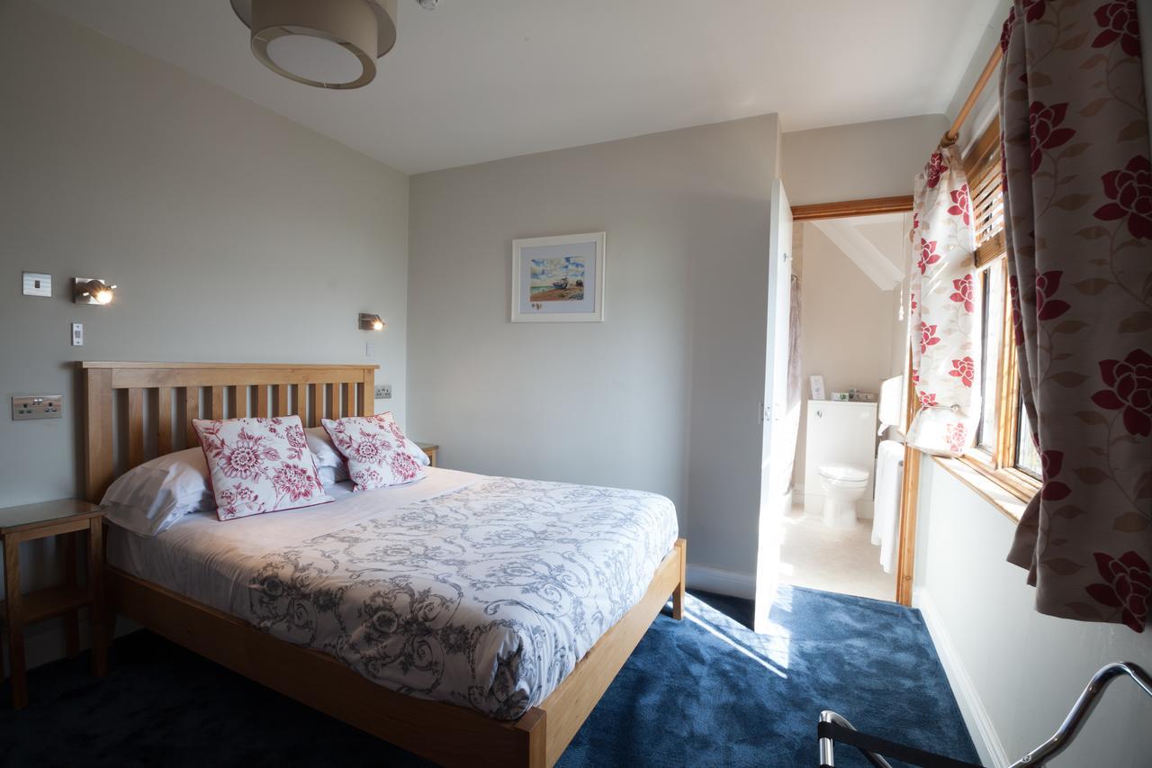 Fern Lodge Guesthouse Hythe  Bagian luar foto