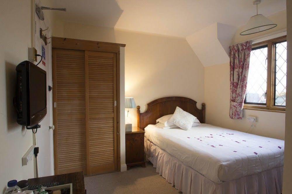 Fern Lodge Guesthouse Hythe  Bagian luar foto